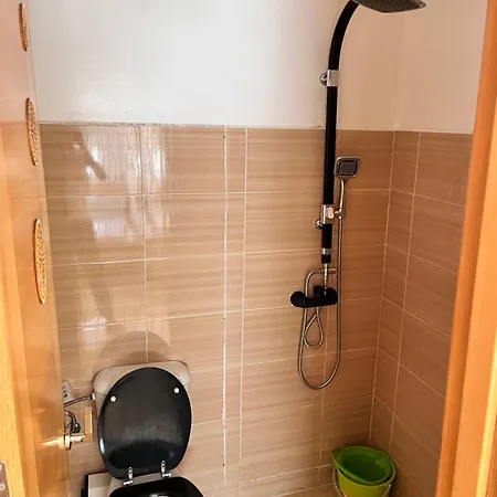 شقة أمام الملعب الكبير بطنجة Exterior photo